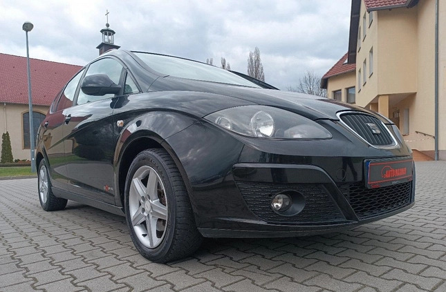 Seat Altea XL cena 23900 przebieg: 213000, rok produkcji 2011 z Góra małe 529
